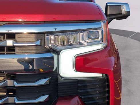 Used 2023 Chevrolet Silverado 1500 LTZ w/ LTZ Premium Package image 12