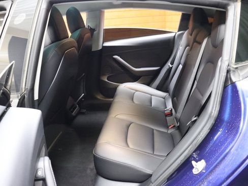 Used 2023 Tesla Model 3 Standard Range image 41