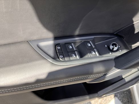 Certified 2022 Audi Q5 2.0T Premium Plus AWD/4WD image 8