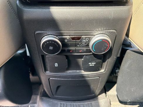 Used 2023 Ford Explorer Limited w/ Limited Technology Package AWD/4WD image 14