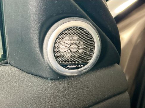 Used 2020 Land Rover Range Rover Evoque S image 18