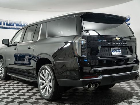 New 2026 Chevrolet Suburban Premier image 4