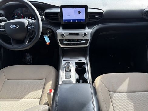 Used 2021 Ford Explorer 2WD image 18