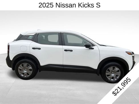 Used 2025 Nissan Kicks S AWD/4WD image 2