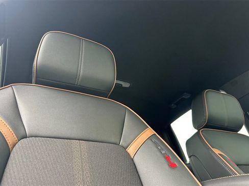 New 2026 GMC Canyon AT4 w/ Nightfall Edition image 14