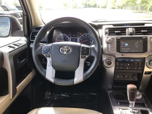 Used 2016 Toyota 4Runner Limited AWD/4WD image 10
