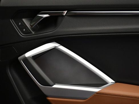 Used 2025 Audi Q3 2.0T Premium w/ Convenience Package image 52