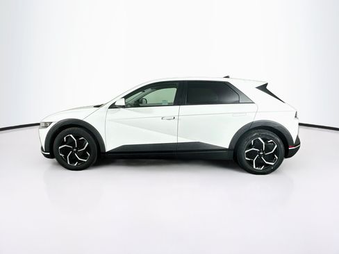 Used 2024 Hyundai Ioniq 5 SEL RWD image 4