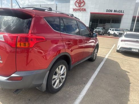 Used 2014 Toyota RAV4 Limited w/ Technology Package FWD image 15