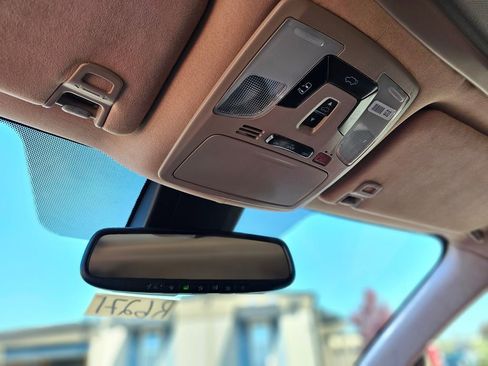 Used 2019 Toyota Sienna XLE w/ XLE Navigation Package FWD image 33