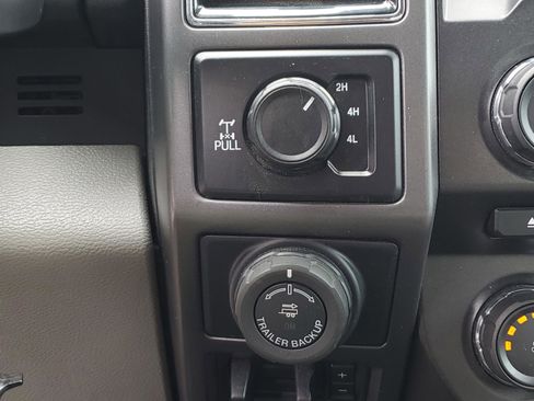 Used 2018 Ford F150 XLT w/ Equipment Group 302A Luxury AWD/4WD image 27
