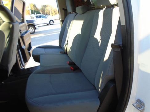 Used 2017 RAM 3500 Tradesman w/ Chrome Appearance Group image 29