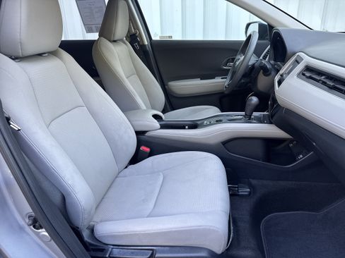 Used 2019 Honda HR-V EX image 13