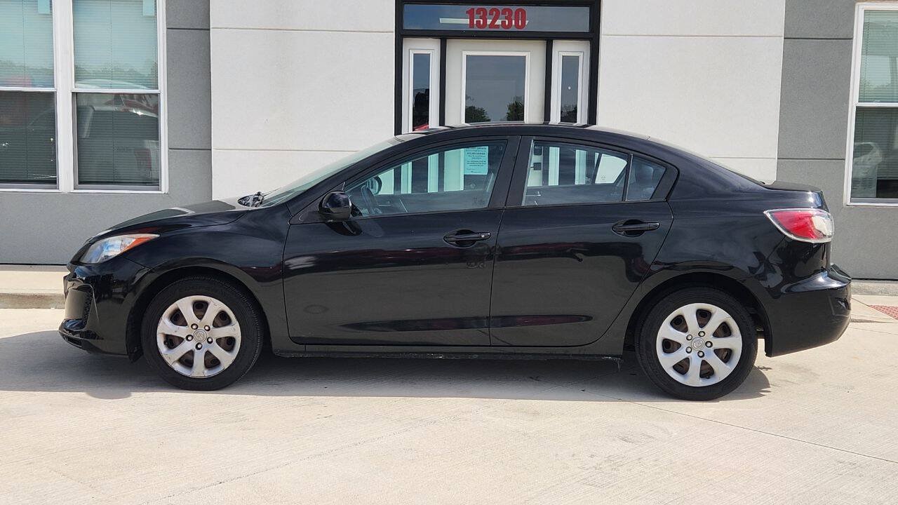 Used 2013 MAZDA MAZDA3 i Sport FWD image 3