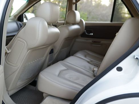 Used 2006 Cadillac SRX w/ Seating Package image 23