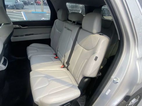 Used 2023 Hyundai Palisade SEL AWD/4WD image 25