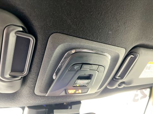 Used 2023 Toyota Corolla SE image 22