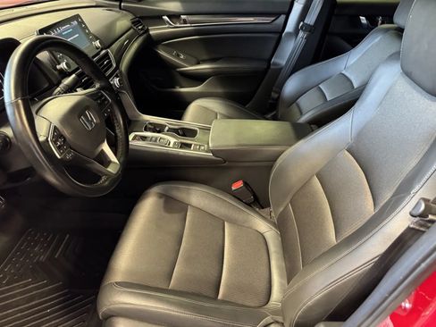 Used 2022 Honda Accord Sport image 12