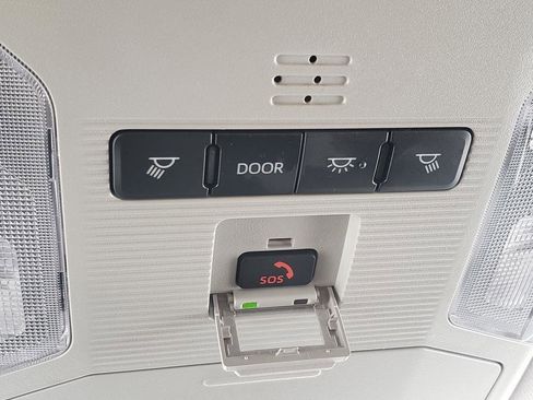 Used 2023 Toyota RAV4 LE image 38