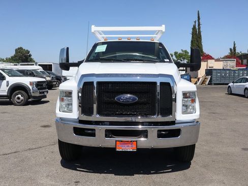 Used 2016 Ford F650 2WD Crew Cab Super Duty image 3