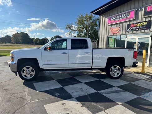 Used 2015 Chevrolet Silverado 2500 LTZ w/ LTZ Plus Package image 6