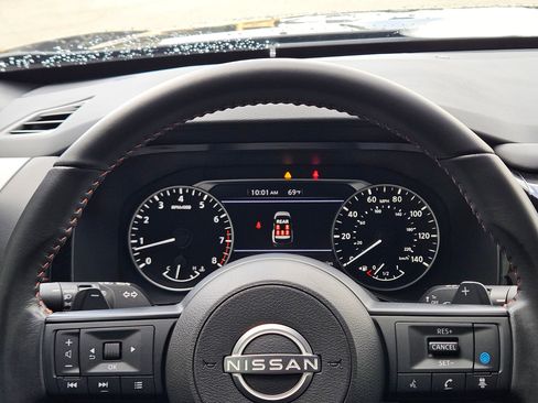 Used 2024 Nissan Pathfinder Rock Creek AWD/4WD image 17
