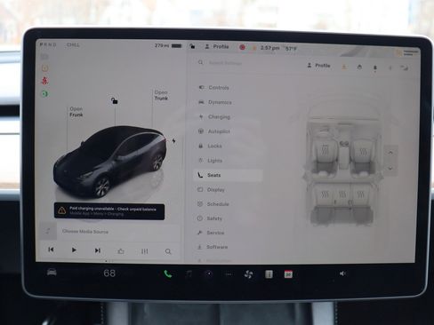 Used 2023 Tesla Model Y Long Range image 34