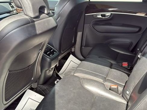 Used 2019 Volvo XC90 T6 Momentum w/ Advanced Package AWD/4WD image 24