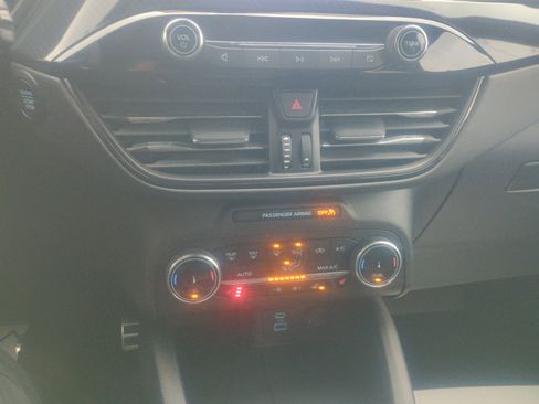 Used 2023 Ford Escape ST-Line w/ Equipment Group 301A image 27