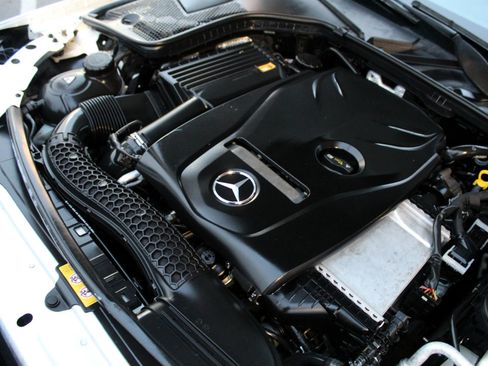 Used 2016 Mercedes-Benz C 300 Sedan image 14