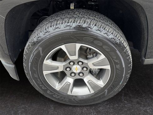 Used 2019 Chevrolet Colorado Z71 image 9