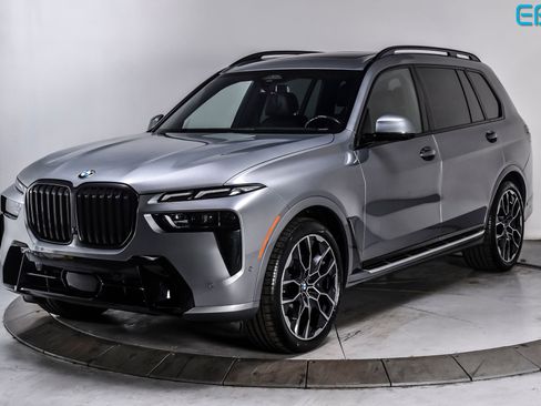 Used 2023 BMW X7 xDrive40i w/ Executive Package AWD/4WD image 2