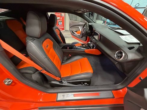 Used 2018 Chevrolet Camaro SS w/ Hot Wheels Edition image 44
