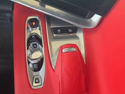 Used 2022 Chevrolet Corvette Stingray Preferred Cpe w/ Z51 Performance Package RWD image 25