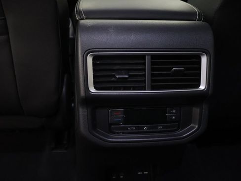 Used 2025 Volkswagen Atlas SE AWD/4WD image 62