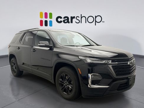 Used 2023 Chevrolet Traverse LT w/ Midnight/Sport Edition AWD/4WD image 5