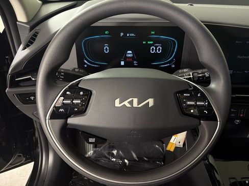 New 2026 Kia Niro LX FWD image 18