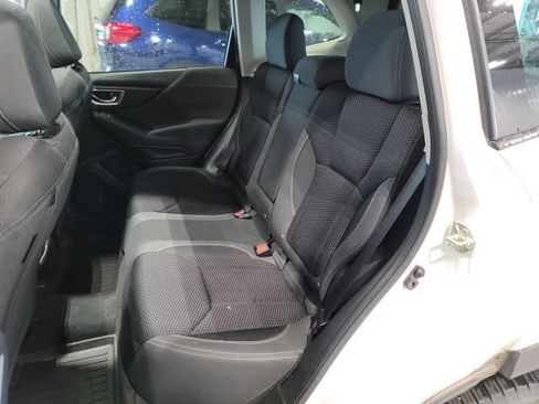 Used 2021 Subaru Forester Premium AWD/4WD image 11