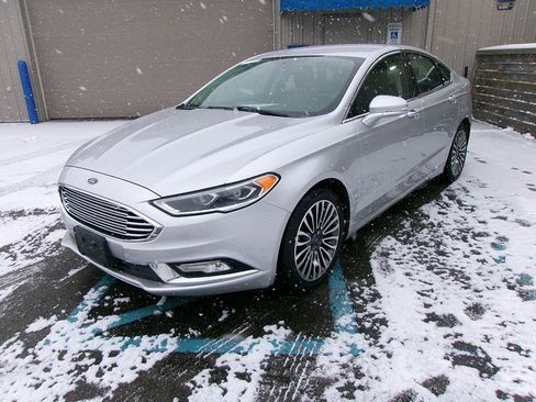 Used 2017 Ford Fusion Titanium image 1