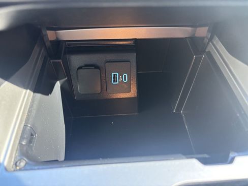 Used 2023 Ford Explorer XLT w/ Equipment Group 202A image 29