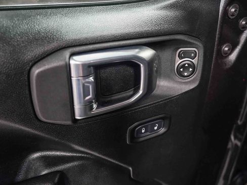 Used 2021 Jeep Wrangler Unlimited Rubicon 4xe AWD/4WD image 19