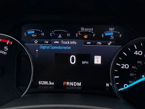 Used 2022 Ford F350 Platinum w/ FX4 Off-Road Package AWD/4WD image 14