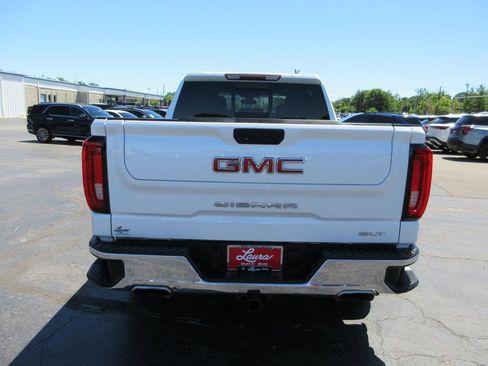 Used 2020 GMC Sierra 1500 SLT w/ SLT Premium Plus Package AWD/4WD image 8