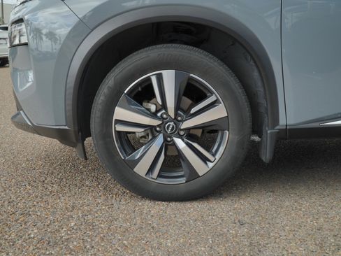 Used 2023 Nissan Rogue SL FWD image 10