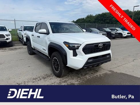 Used 2024 Toyota Tacoma TRD Off-Road AWD/4WD image 1