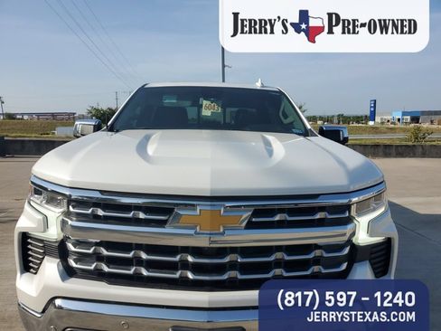 Used 2023 Chevrolet Silverado 1500 LTZ w/ LTZ Convenience Package II AWD/4WD image 4