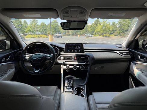 Used 2020 Genesis G70 2.0T RWD image 20