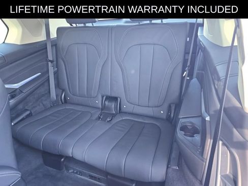 Used 2021 BMW X7 xDrive40i w/ Premium Package AWD/4WD image 9