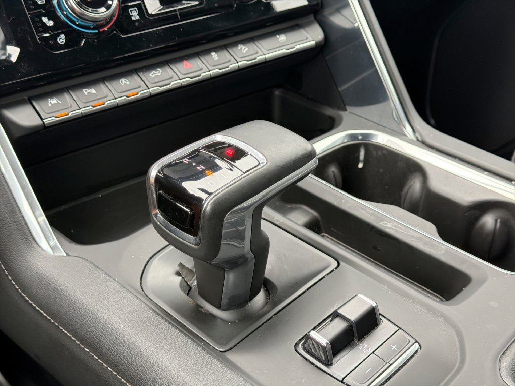 Used 2023 GMC Sierra 1500 Denali AWD/4WD image 10