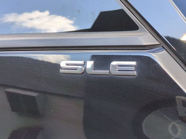 Used 2020 GMC Terrain SLE w/ Driver Convenience Package FWD image 10